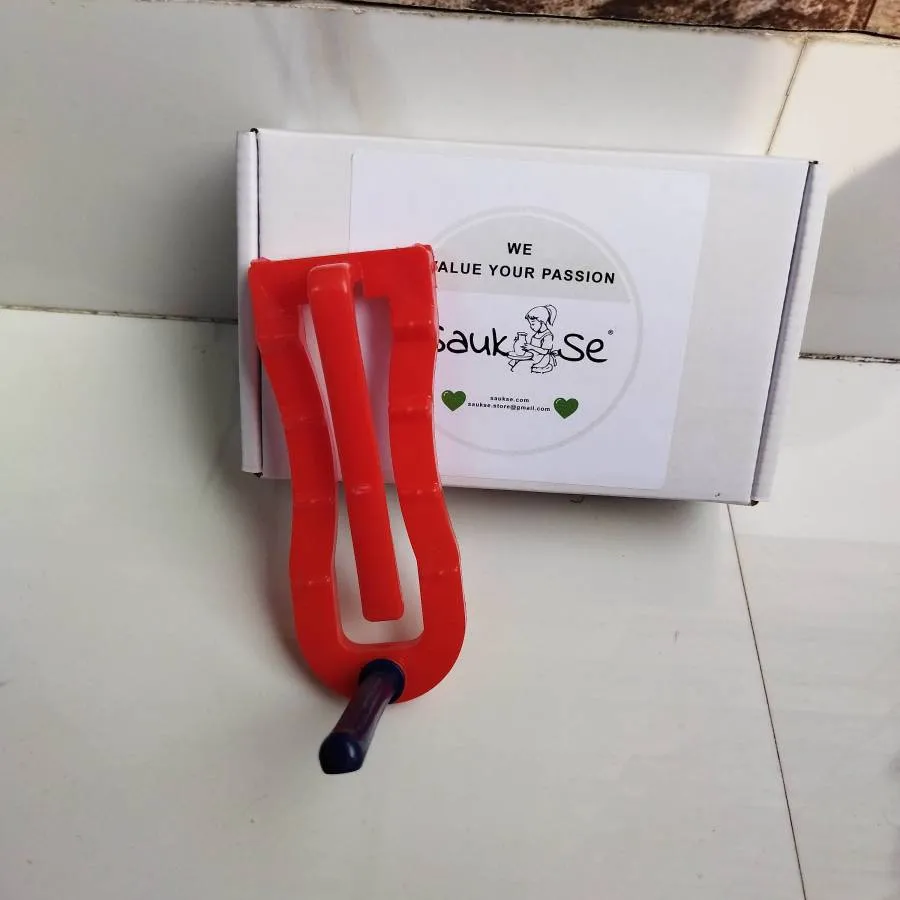 Cuttlefish Bone Holder for Birds With Plastic Hook