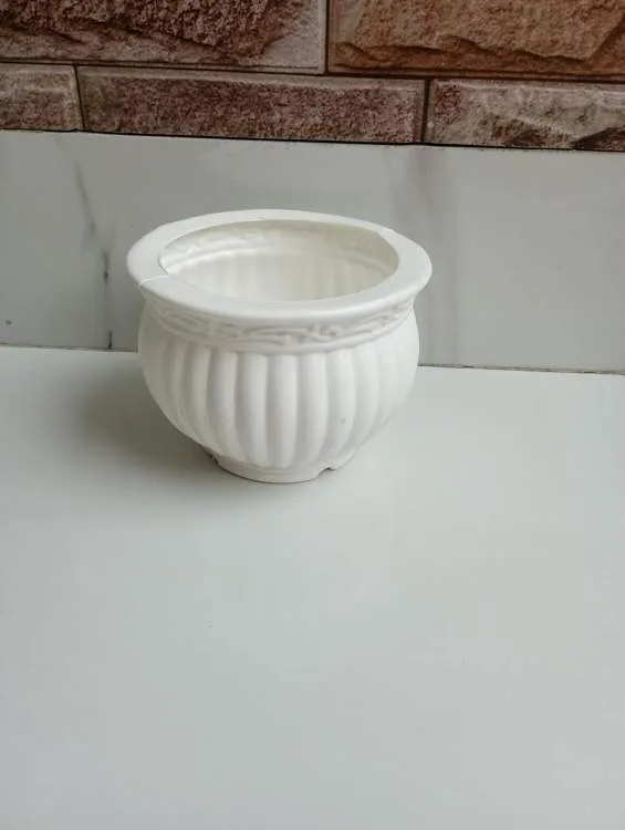 White Terracotta Round Plastic Plant Pot